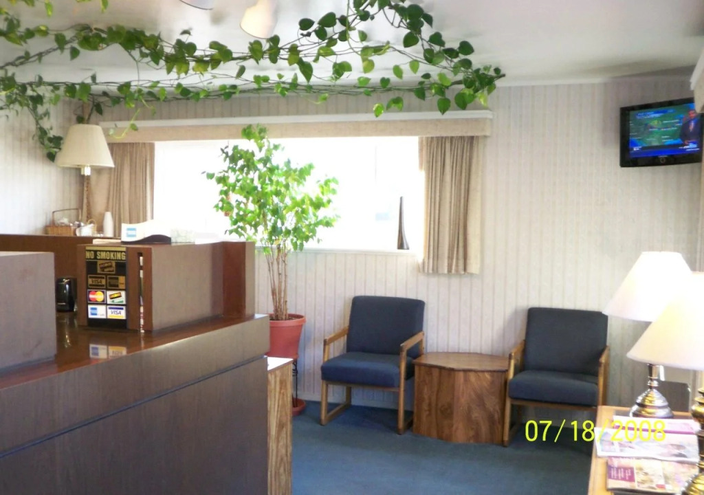 Gold Country Inn