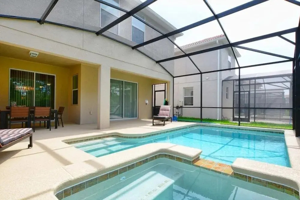 Florida Dreaming 6 Bedroom Home
