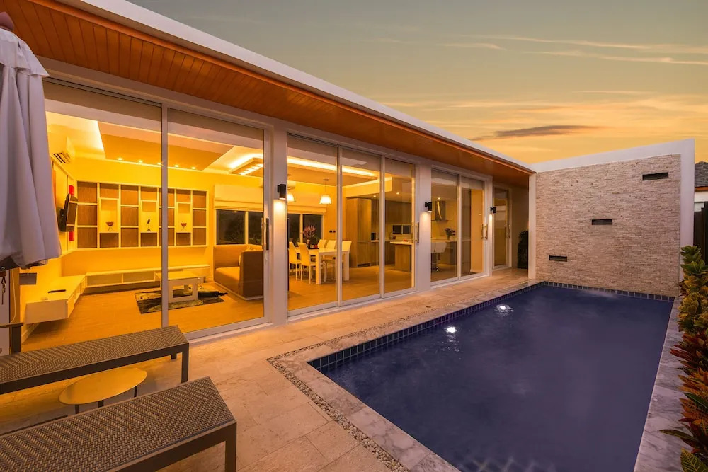 Villa Maya 2BR private pool villa Nai Harn beach