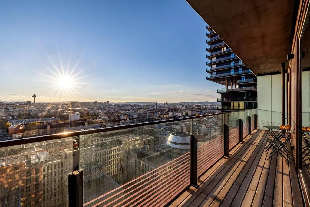 New Luxury apartment overlooking Vienna