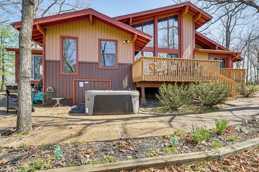 Luxury Lake Home, Amazing Views, Resort Amenities