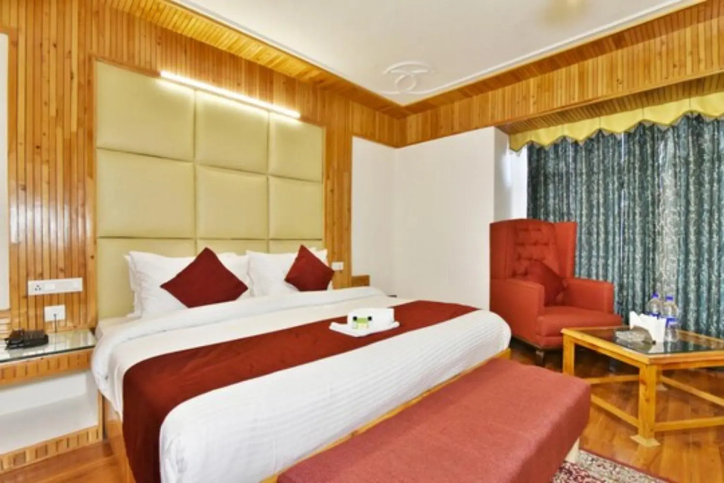 Hotel Himgiri Manali