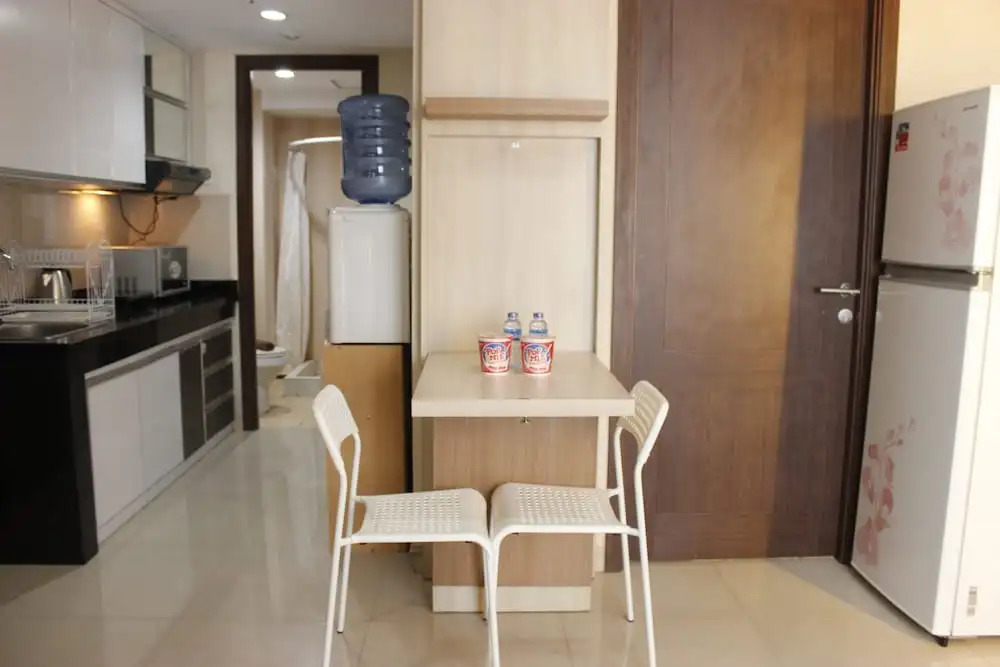 Homey 2BR Apartment at Galeri Ciumbuleuit 2 By Travelio