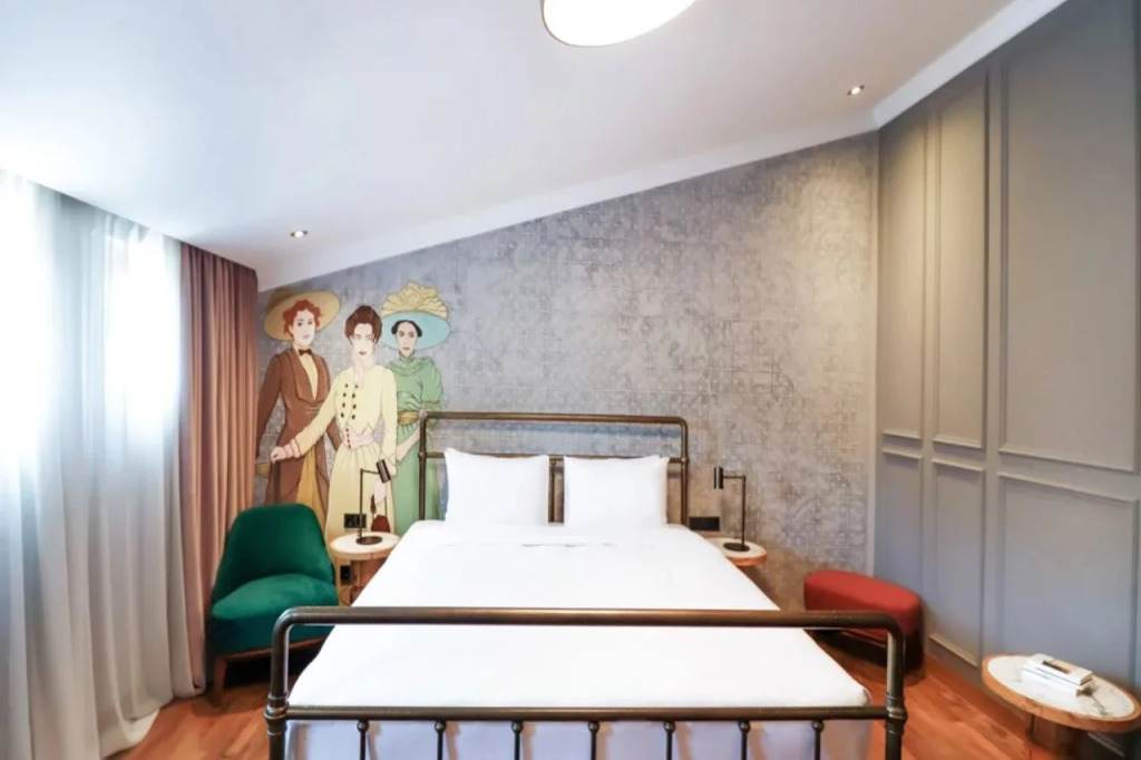 The Blue Fox Hotel