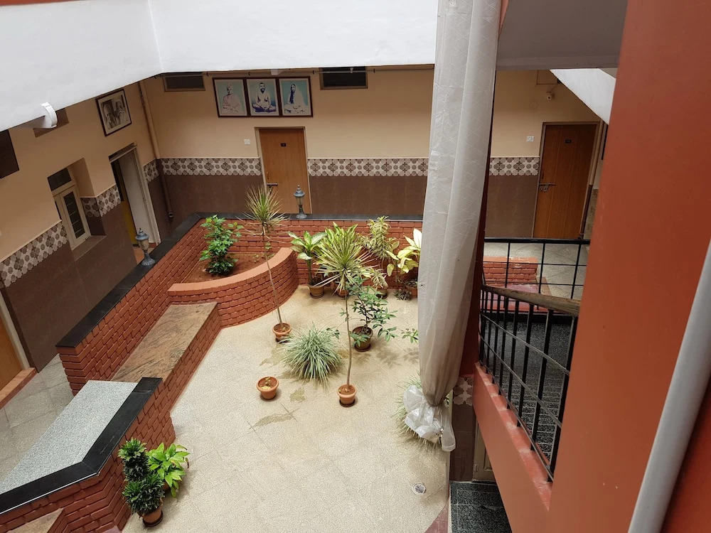 Sri Kumara Lodge