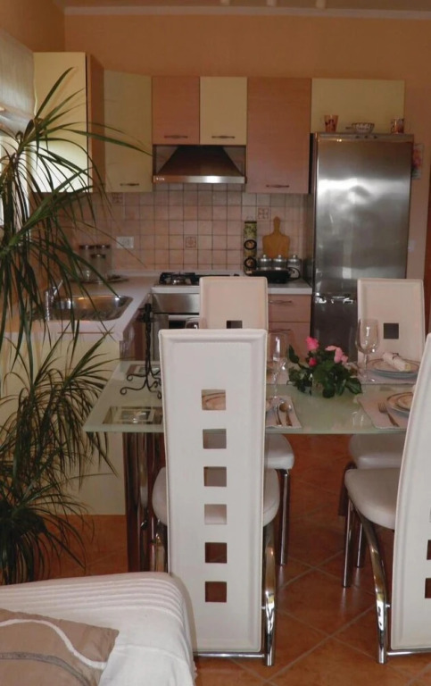Nice Home in Porec With Wifi and 2 Bedrooms