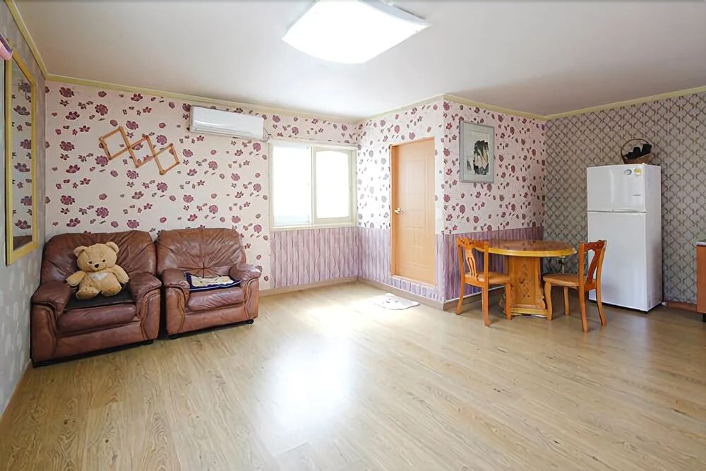 Yangsan Forur Seasons Villa Pension