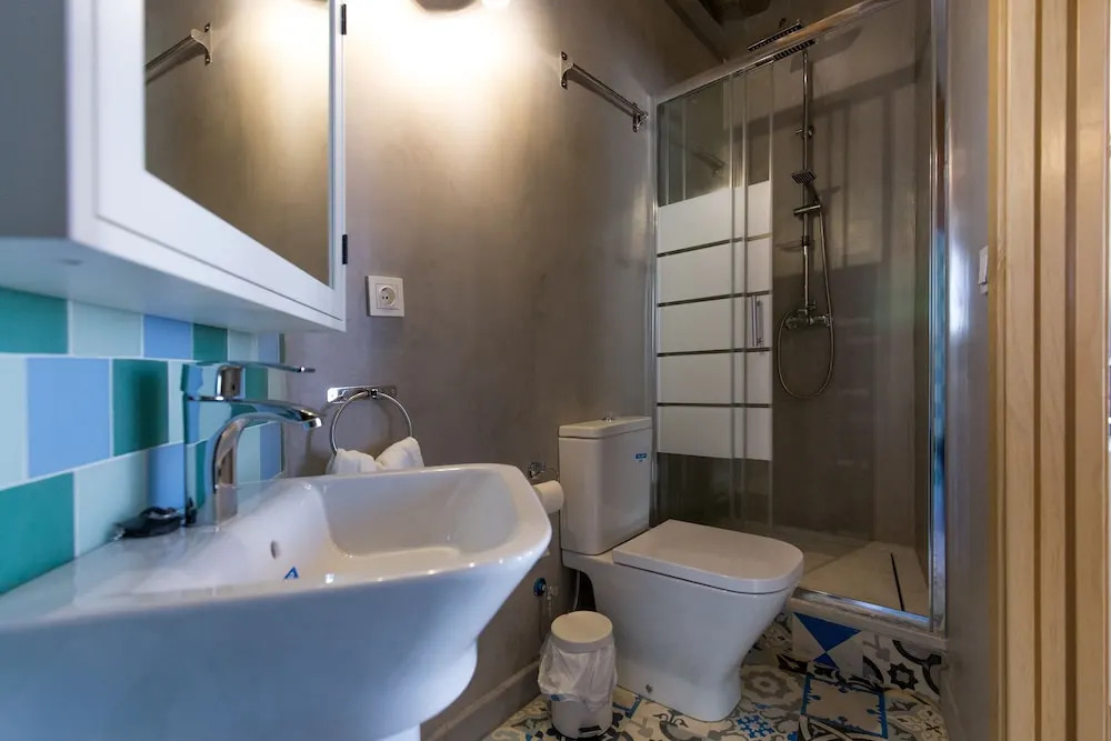 Los Lobos Suites