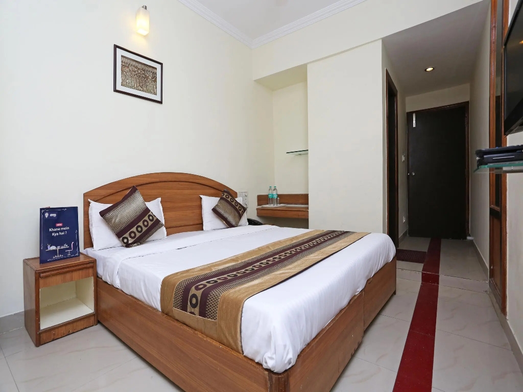 OYO 11307 Hotel Satya Villas