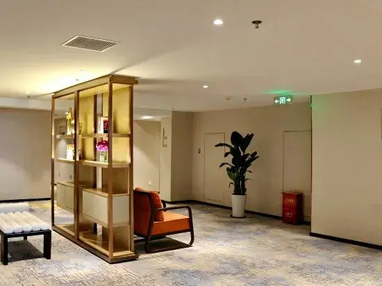 Zhuo Ruiyunrui Hotel
