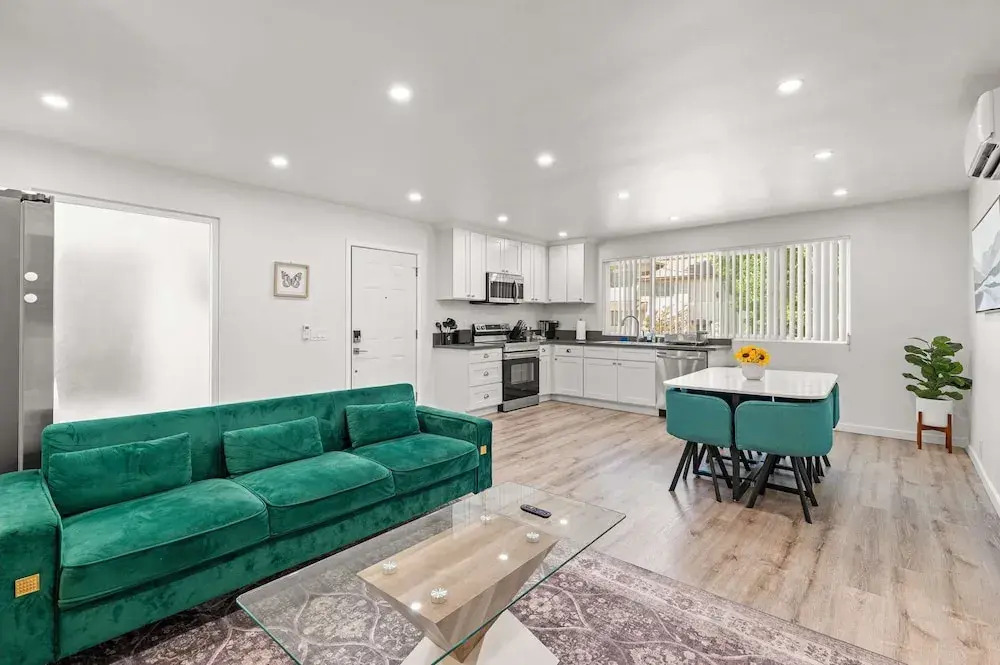 Clean Cozy Apartment Near LA Top Attractions 5