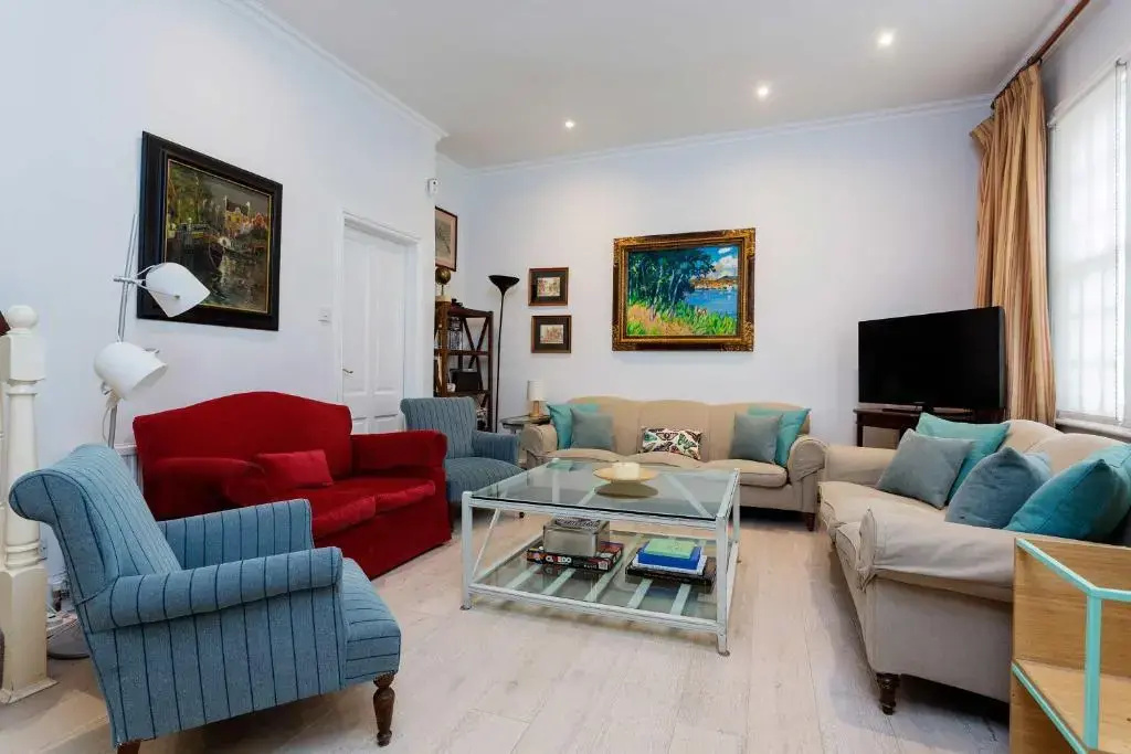Veeve - A Kensington Mews
