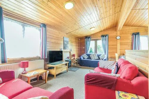 Rosy Lodge