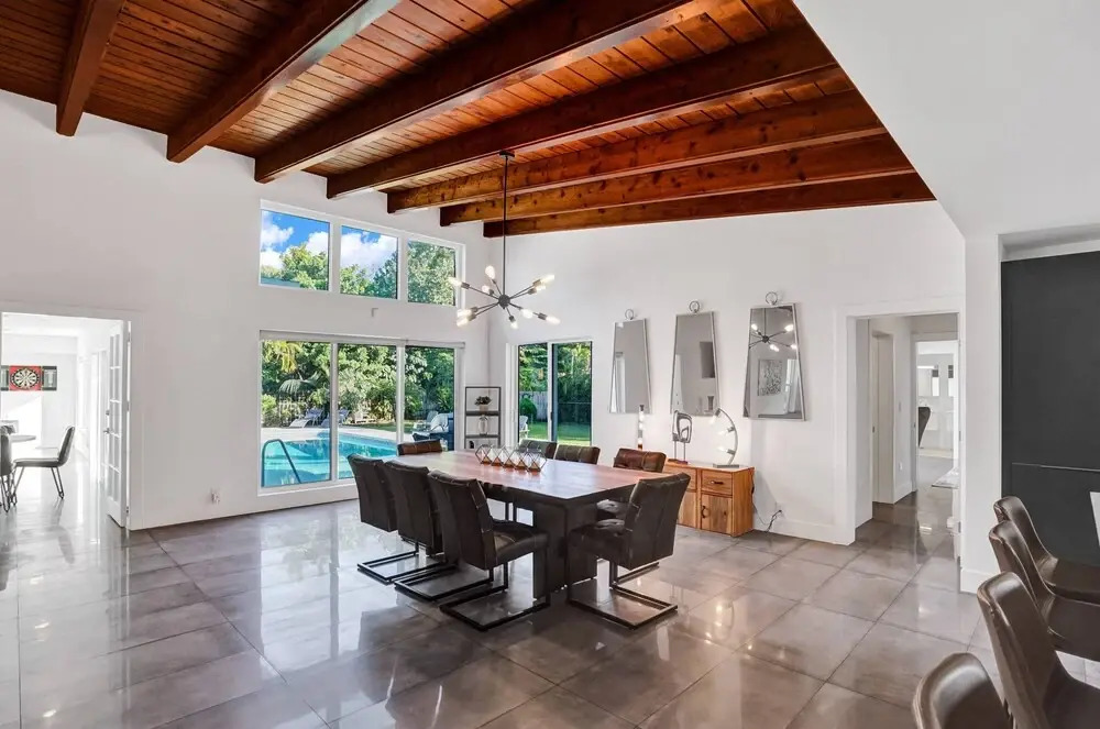 Gorgeous 5BR Home with Heated Pool