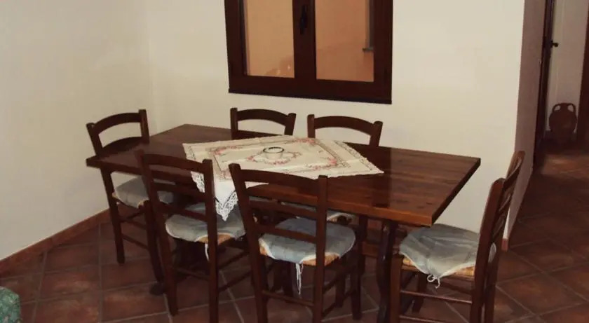 Appartamenti Famiglia Pinna - Villa Serena -