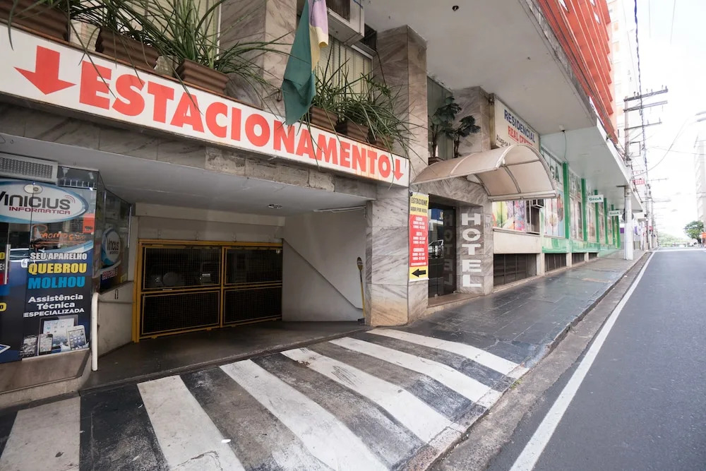 Hotel Real Center