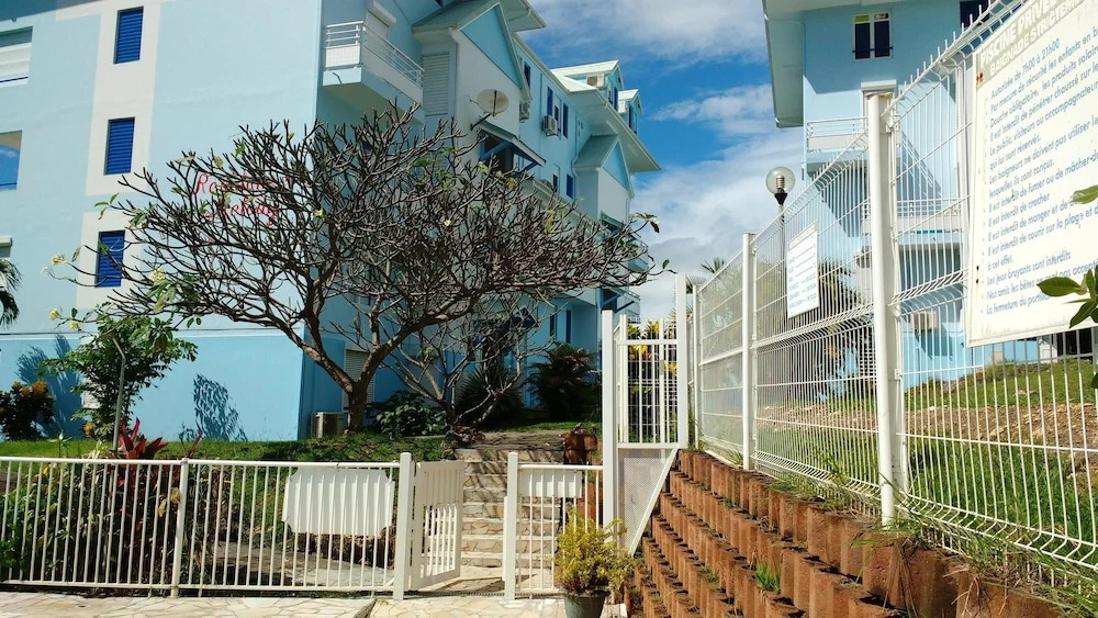 Apartment With one Bedroom in Sainte-anne, With Wonderful sea View, Po