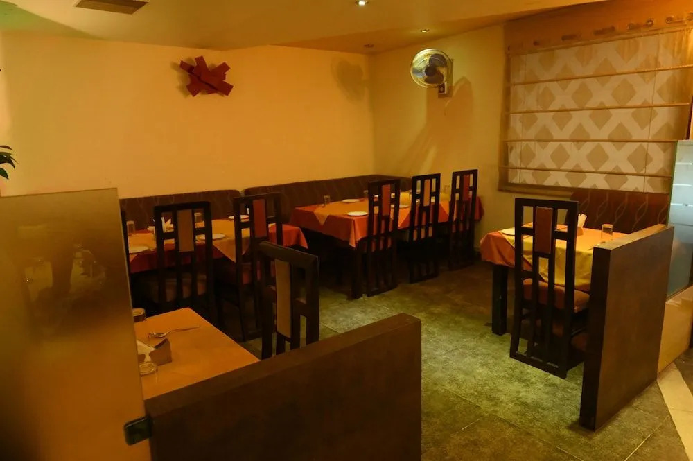 Hotel Kimaya