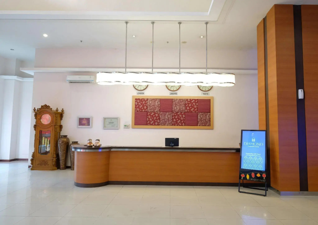 Lampion Hotel Solo