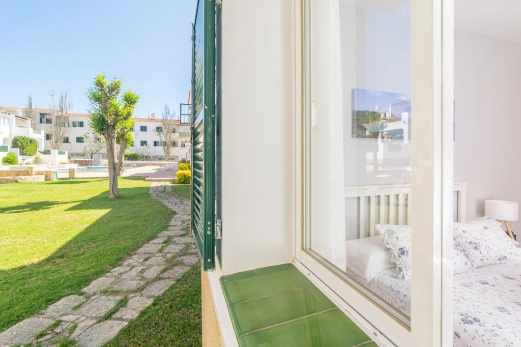 SES FONTS C25 - Charming flat with shared pool and close to the beach Free WiFi