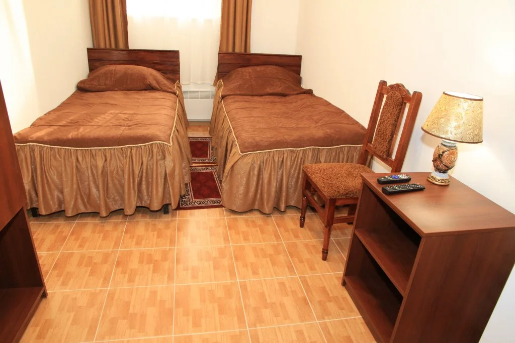 Acorn Hotel