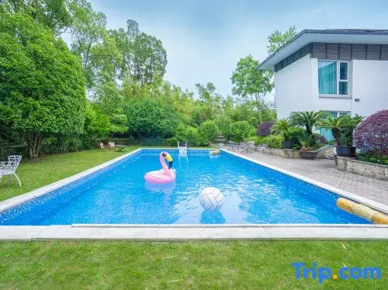 Shanghai Meishu Time Swimming Pool Party Single-family Villa