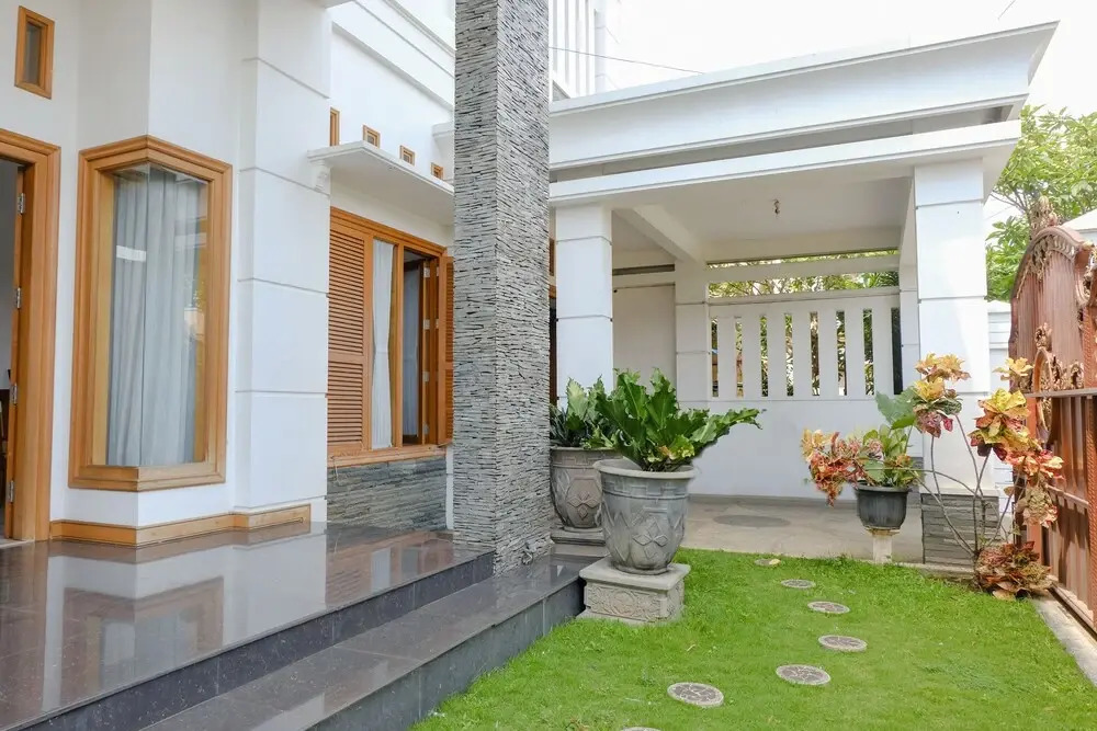 2295 Daffi Family Residence