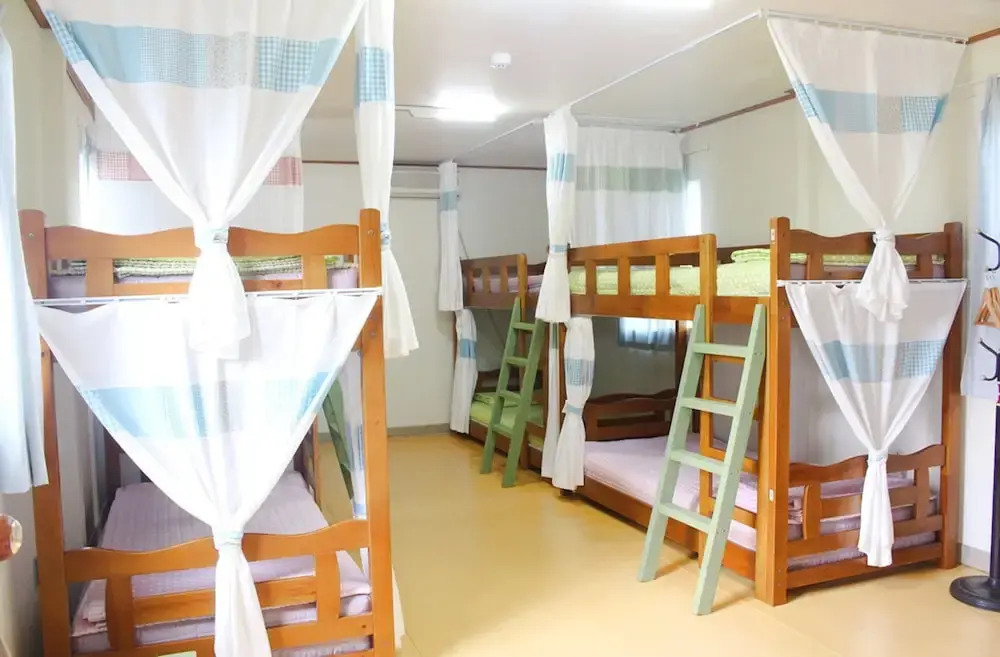 Jeju Oreum Guesthouse