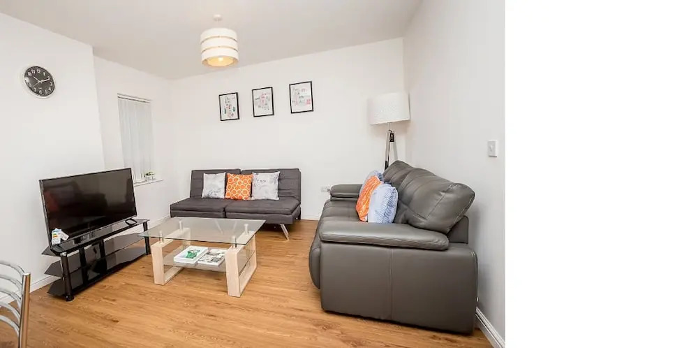 Walking Distance to Town With Free Parking