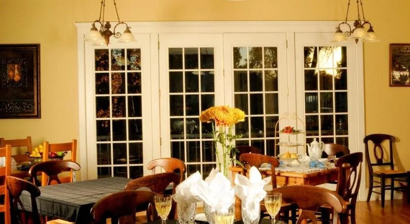The Currier Inn
