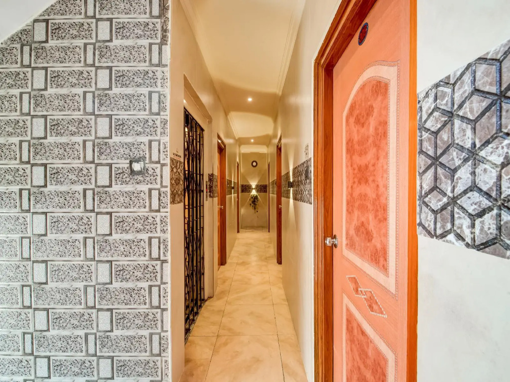Oyo Flagship Hotel Tejasri Residency