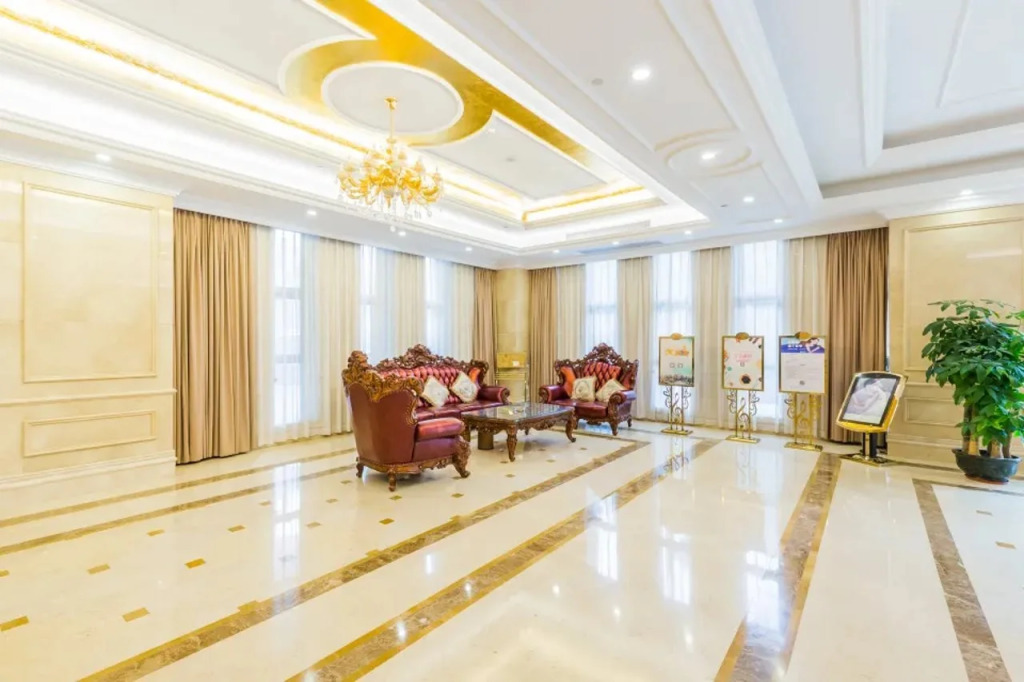 Vienna Hotel (Foshan Lishui Diyicheng)