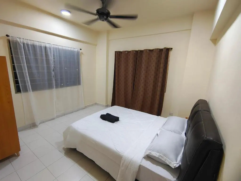 Adra Homestay, Danga Bay Apartment , JB town 3 rooms