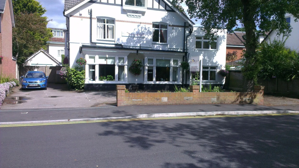 The Rosscourt Hotel