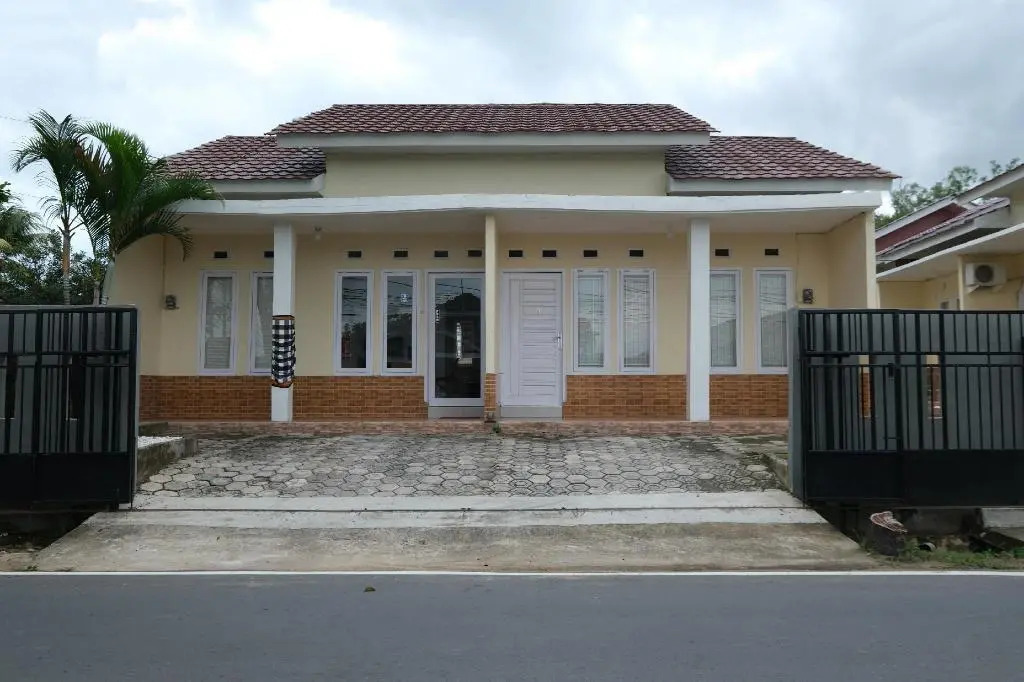 OYO 2551 Mango Residence