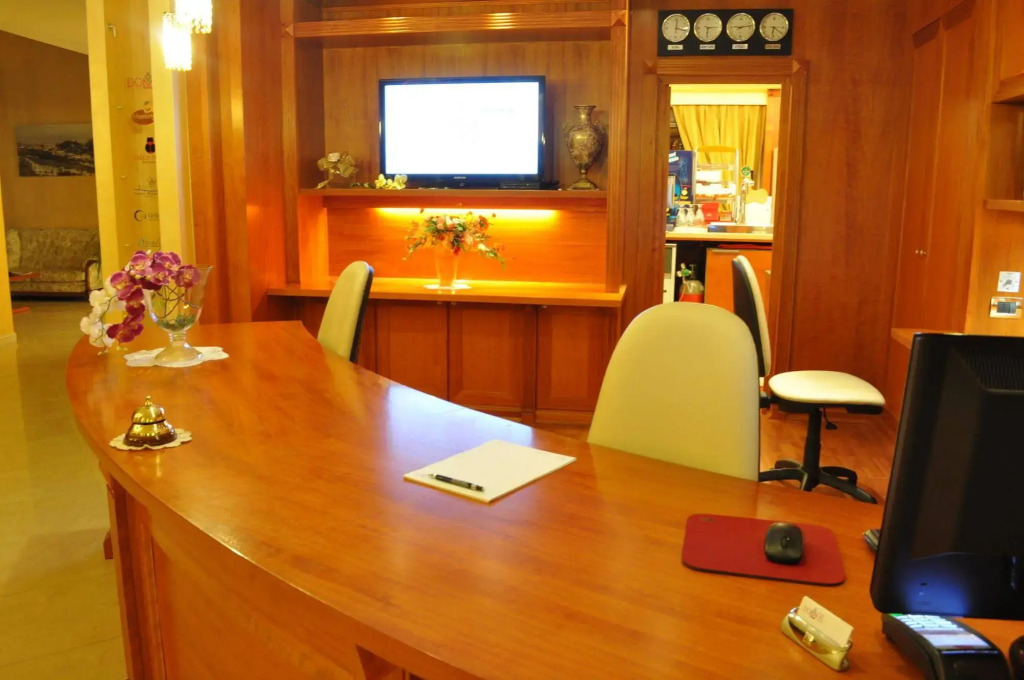Domus Hotel
