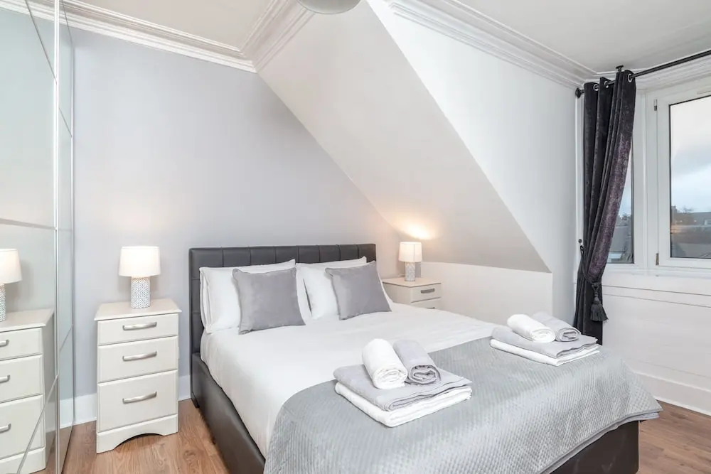 Highland Holburn Apartment