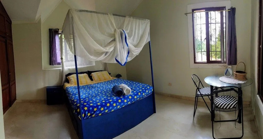 Casa Los Pinos B&B