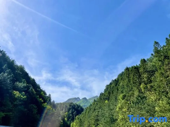 Yueqixi·Small Village Homestay (Tiantangzhai Scenic)