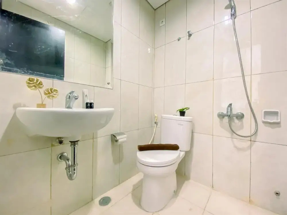 Full Furnished And Homey 3Br Apartment Nifarro Park