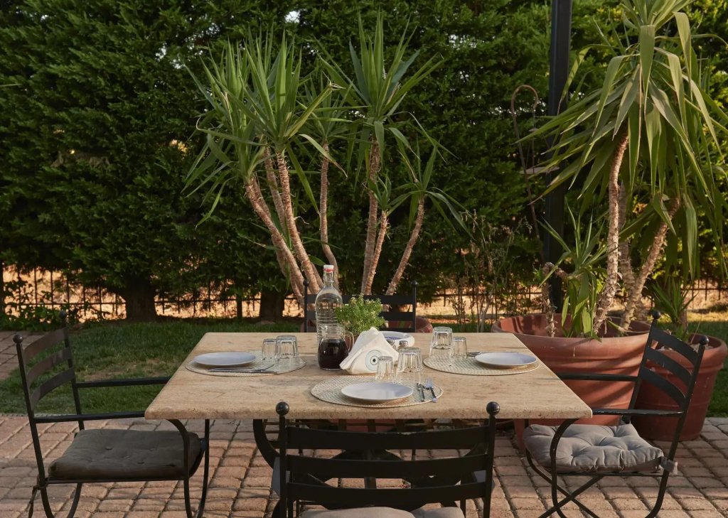 Varaba Country House