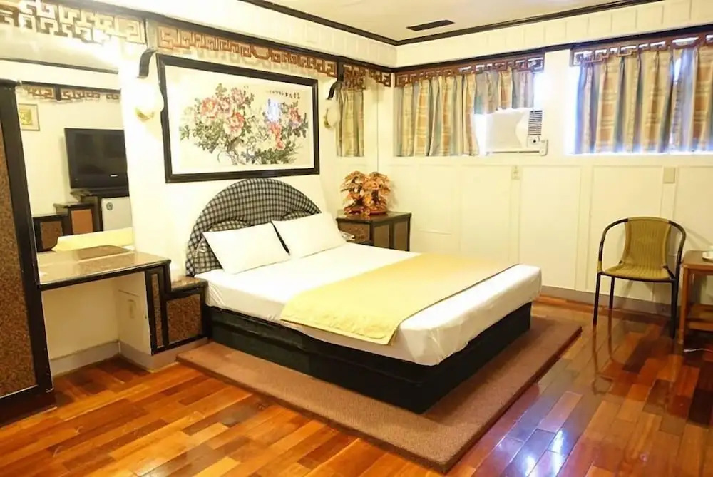 Empire hotel