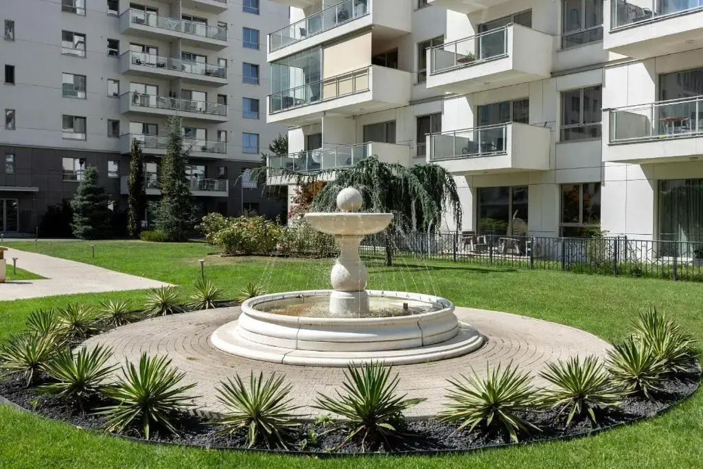 MAISON PASTEL. Romexpo 2-Bedroom Free Parking
