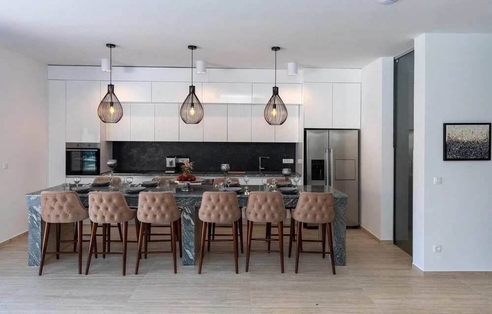 Awesome Home In Komarna