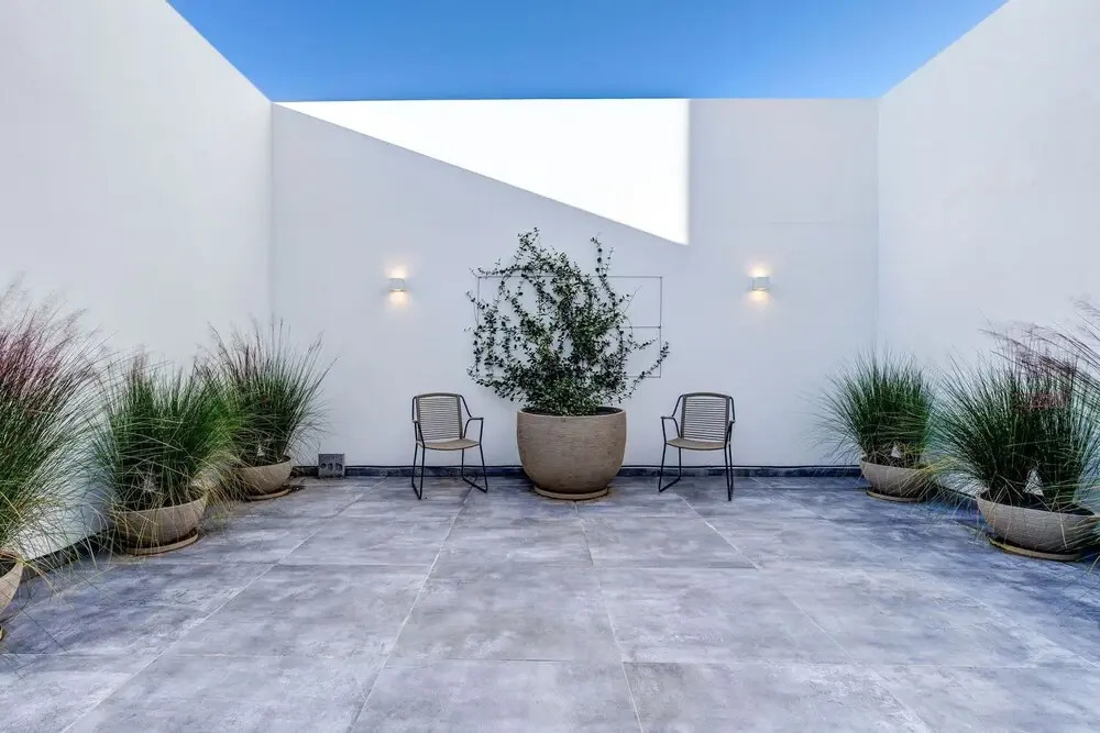 Casa Blanca Magnificent 4 Bedroom Villa With MOD