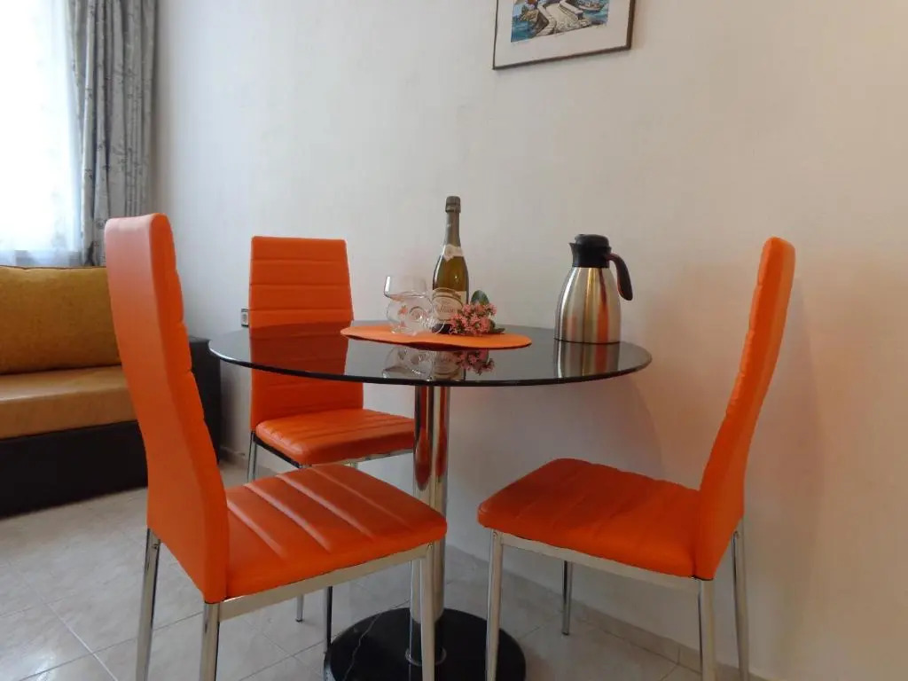 Zoya Apartment