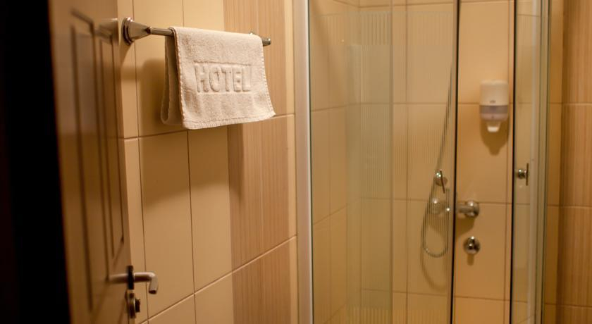 4 Rooms Apartments,free garage parking for motorcycles