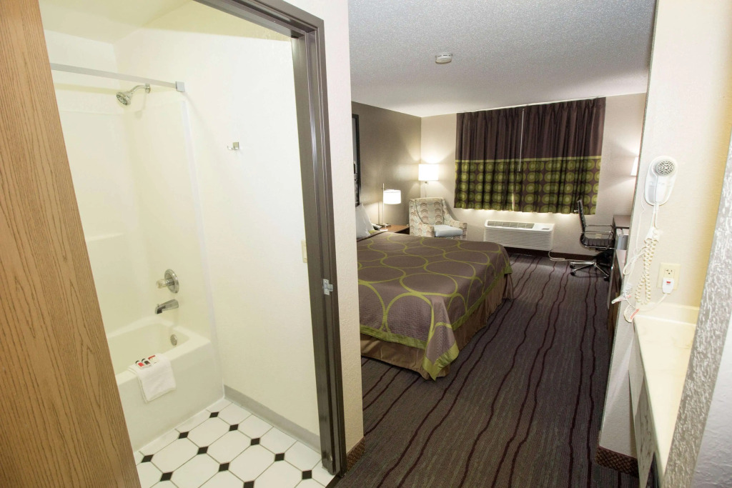 Super 8 by Wyndham Chicago OHare Airport