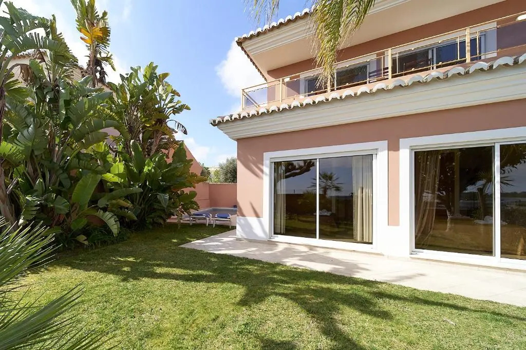 812 Quinta Marina