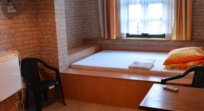 Guest Rooms Patron